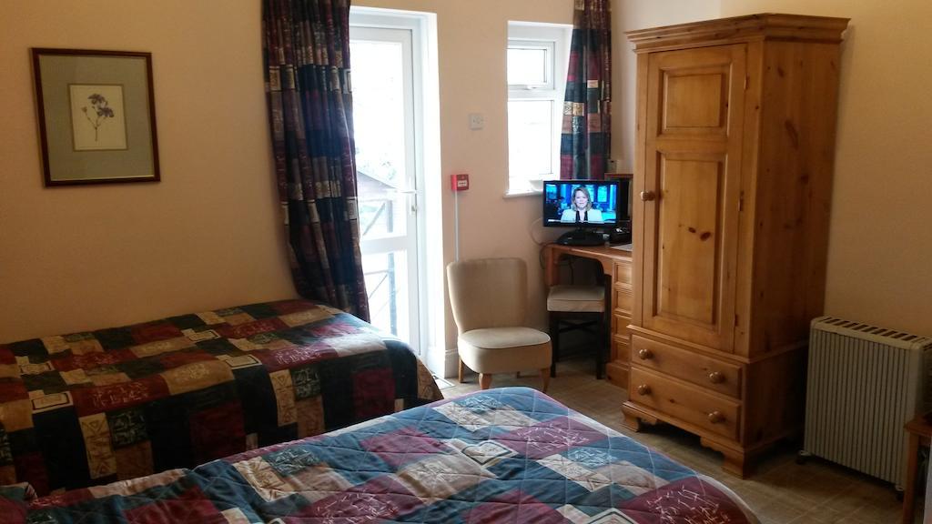 Menai Bank Hotel Карнарфон Стая снимка