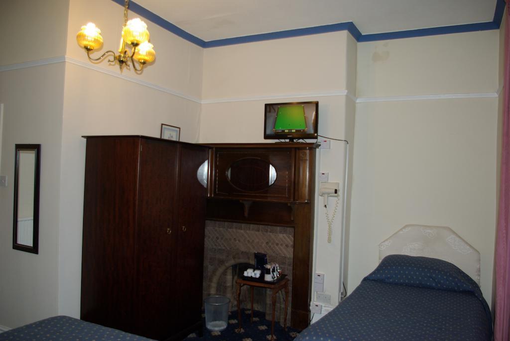 Menai Bank Hotel Карнарфон Екстериор снимка
